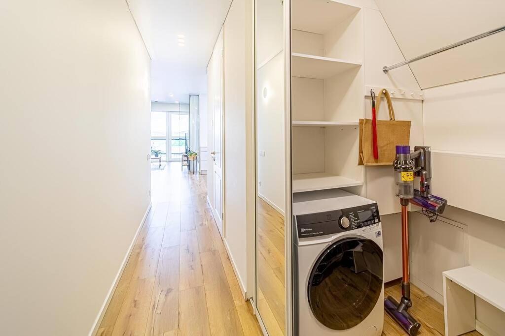 Sky Apartment With Free Parking And Balcony & Ac Kaunas Bagian luar foto
